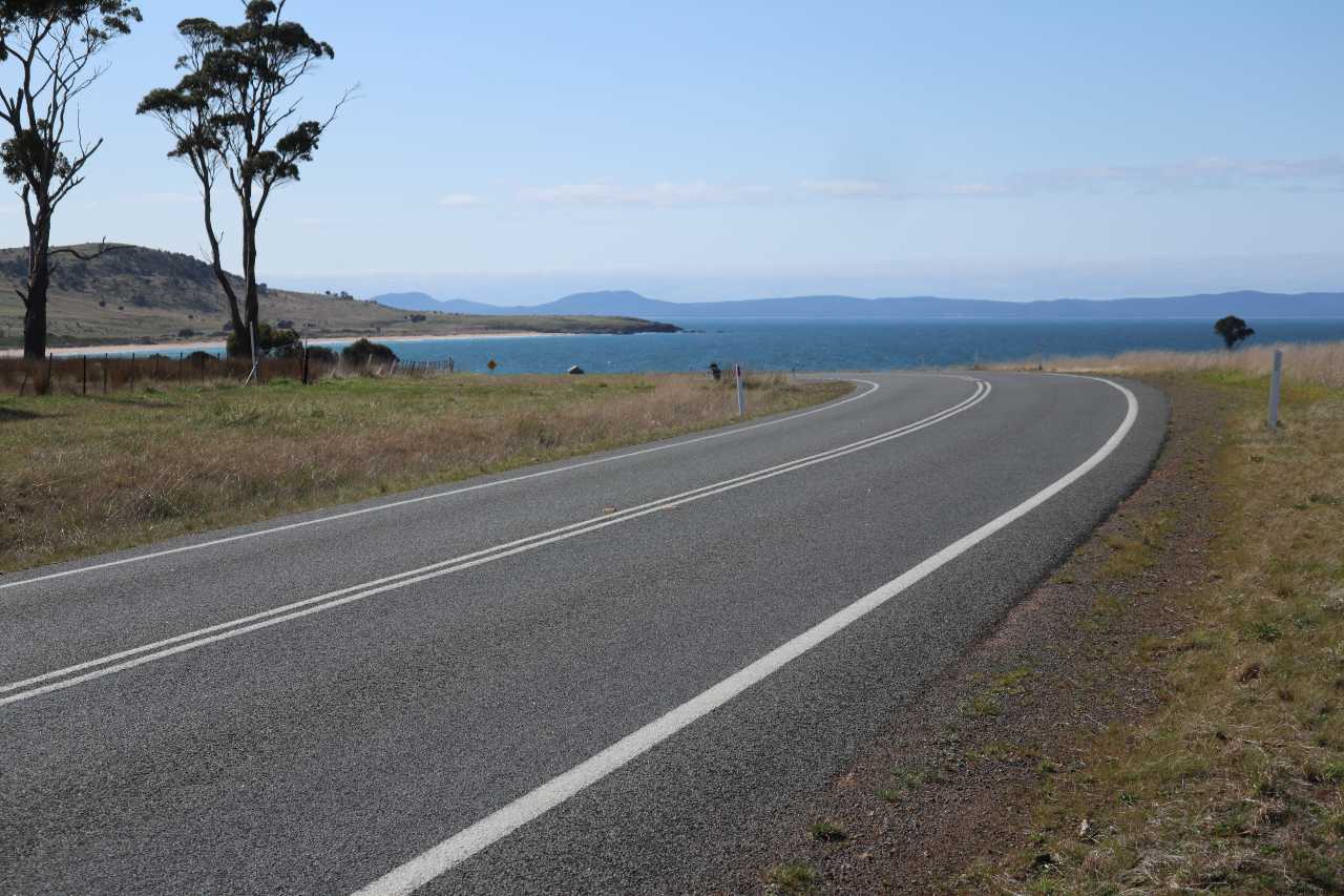 view-of-ocean-from-tasman-highway