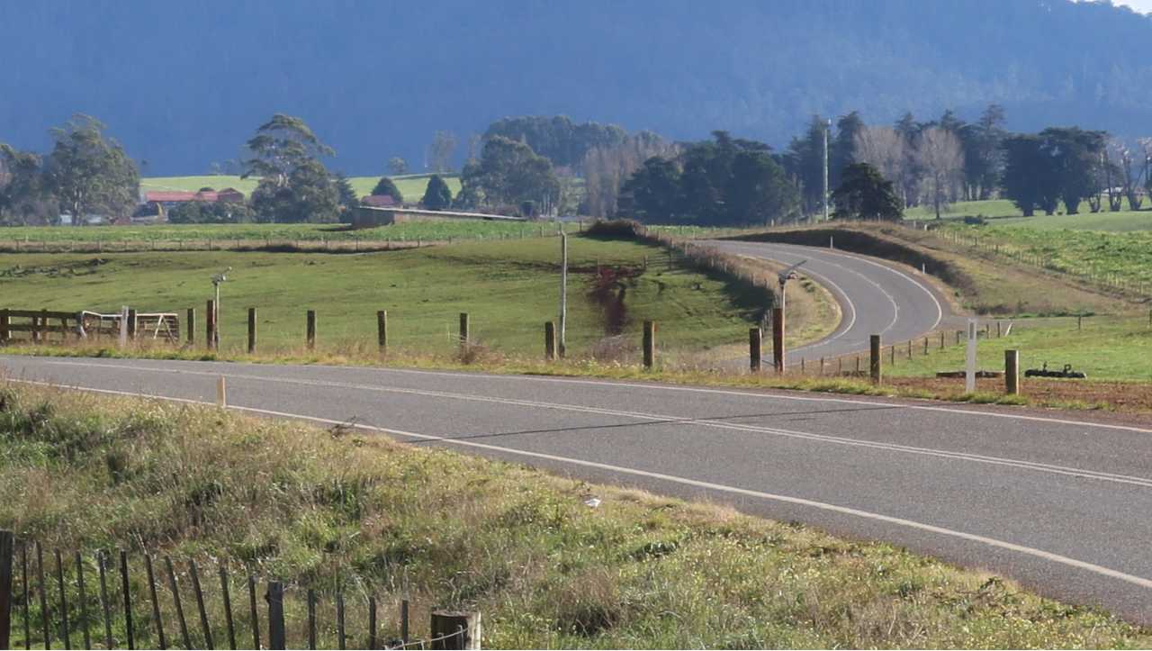 tasman-highway-near-moorina-tasmania