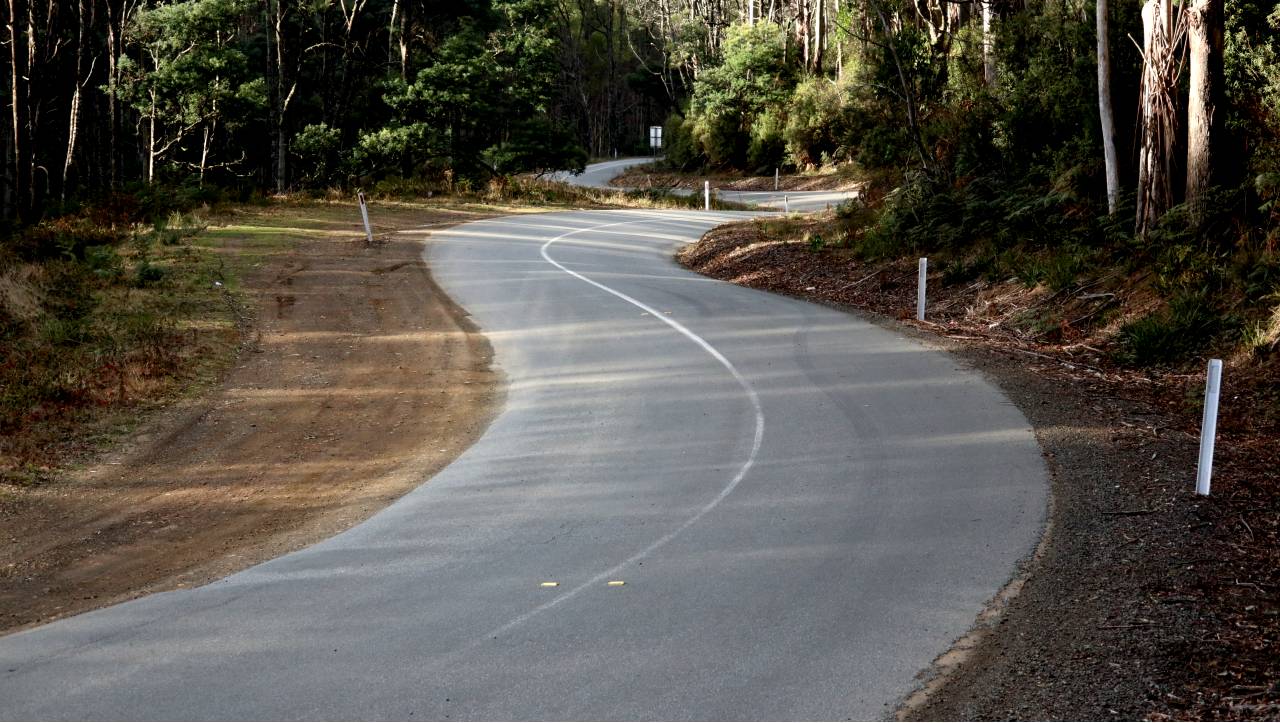 the-sidling-near-Scottsdale-Tasmania