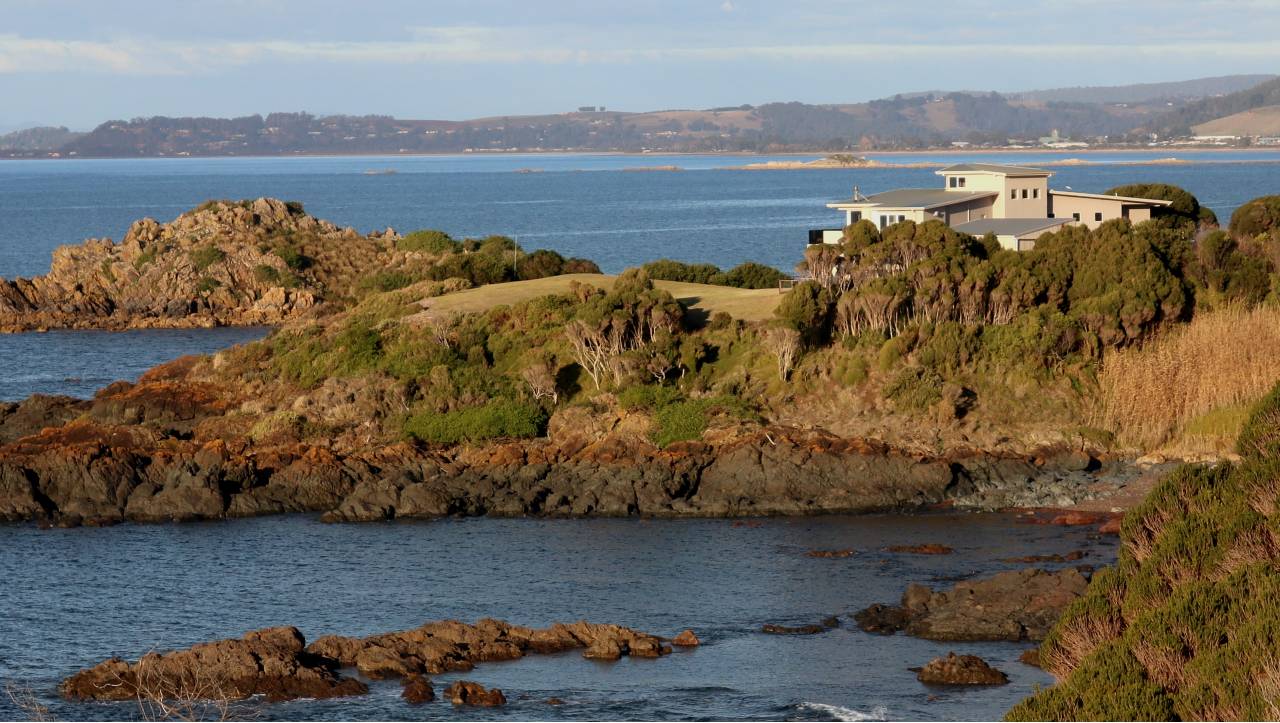 rural-scenery-near-deloraine