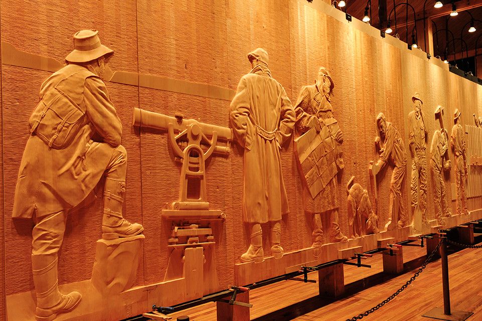 the-wall-carving-derwent-bridge-tasmania