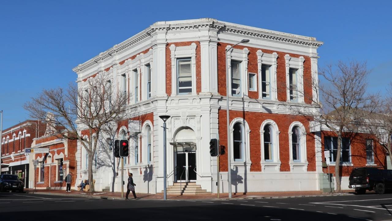 midland-highway-road-view